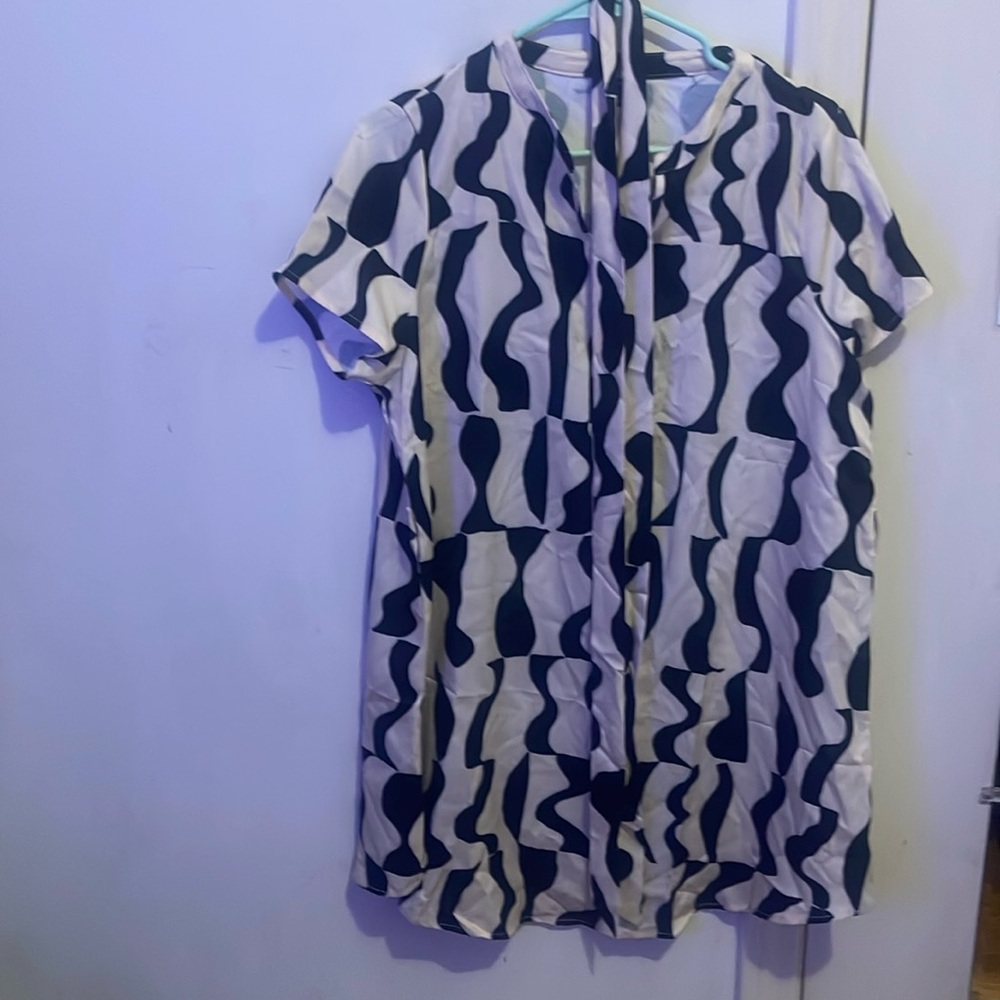 SHEIN light dress. Size large. Never worn.
